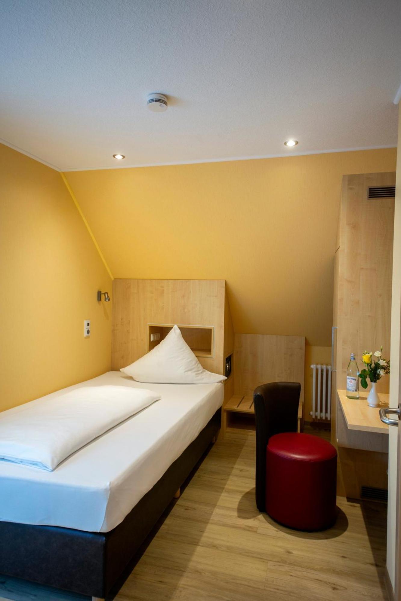 Haus Hubertus Hotel Winterspelt Kültér fotó