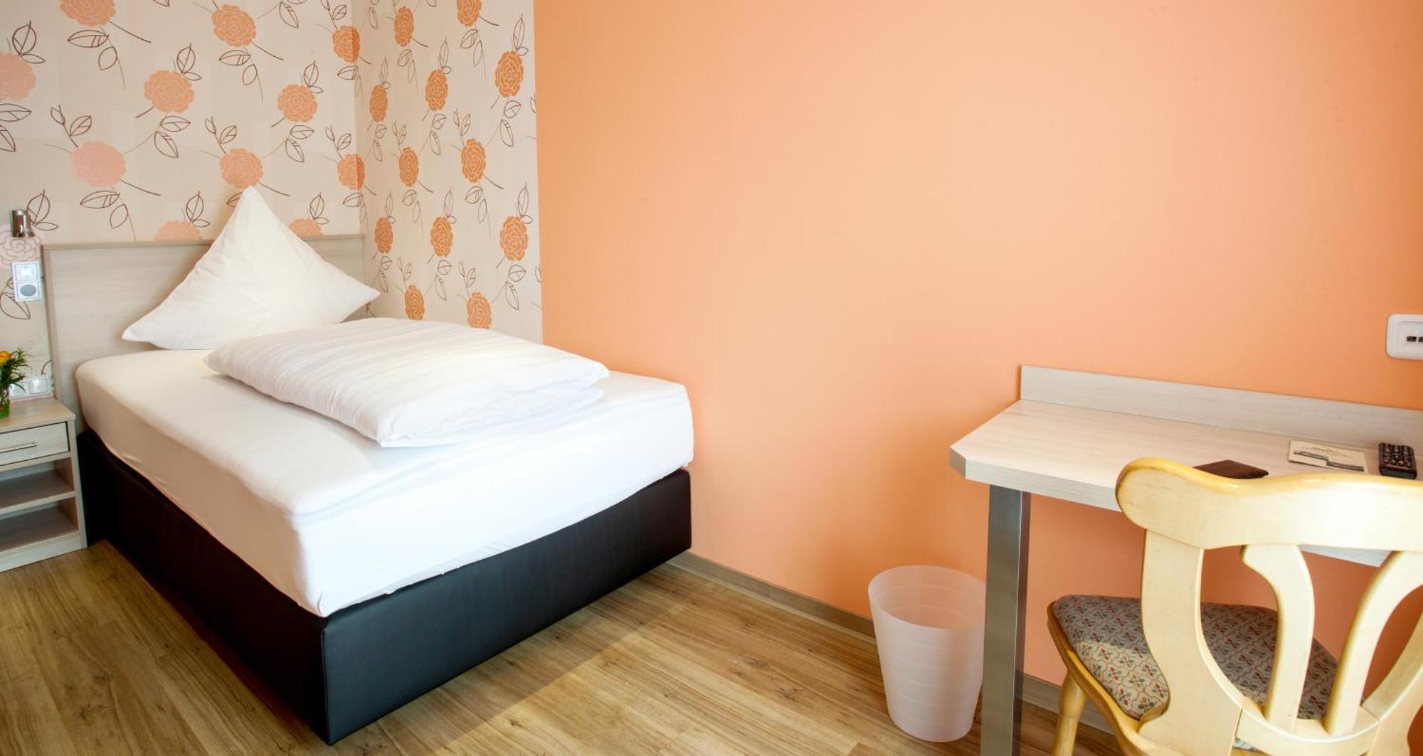 Haus Hubertus Hotel Winterspelt Szoba fotó