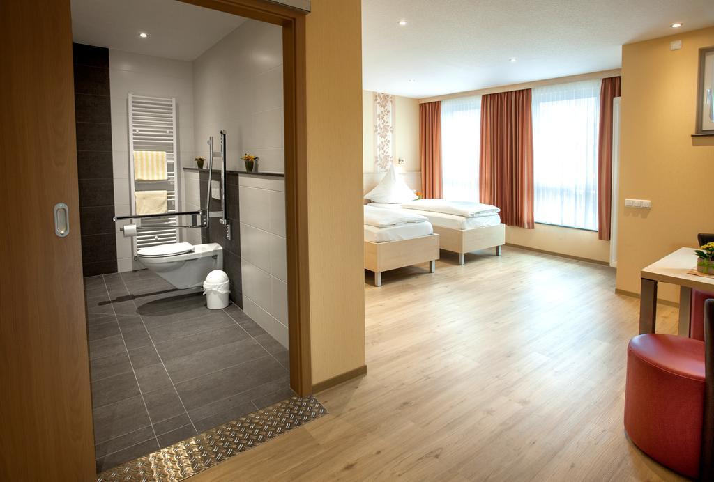 Haus Hubertus Hotel Winterspelt Kültér fotó
