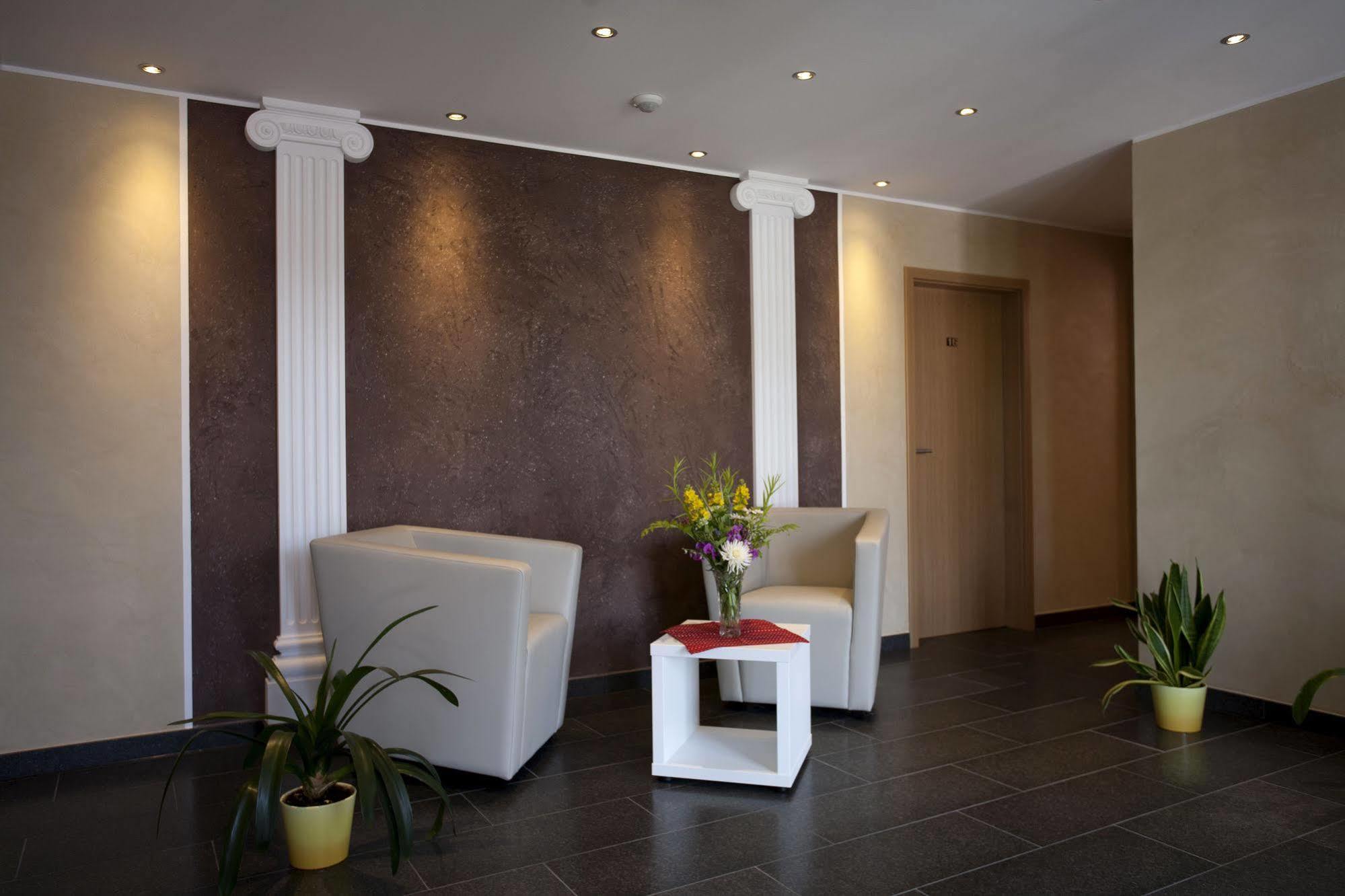 Haus Hubertus Hotel Winterspelt Kültér fotó