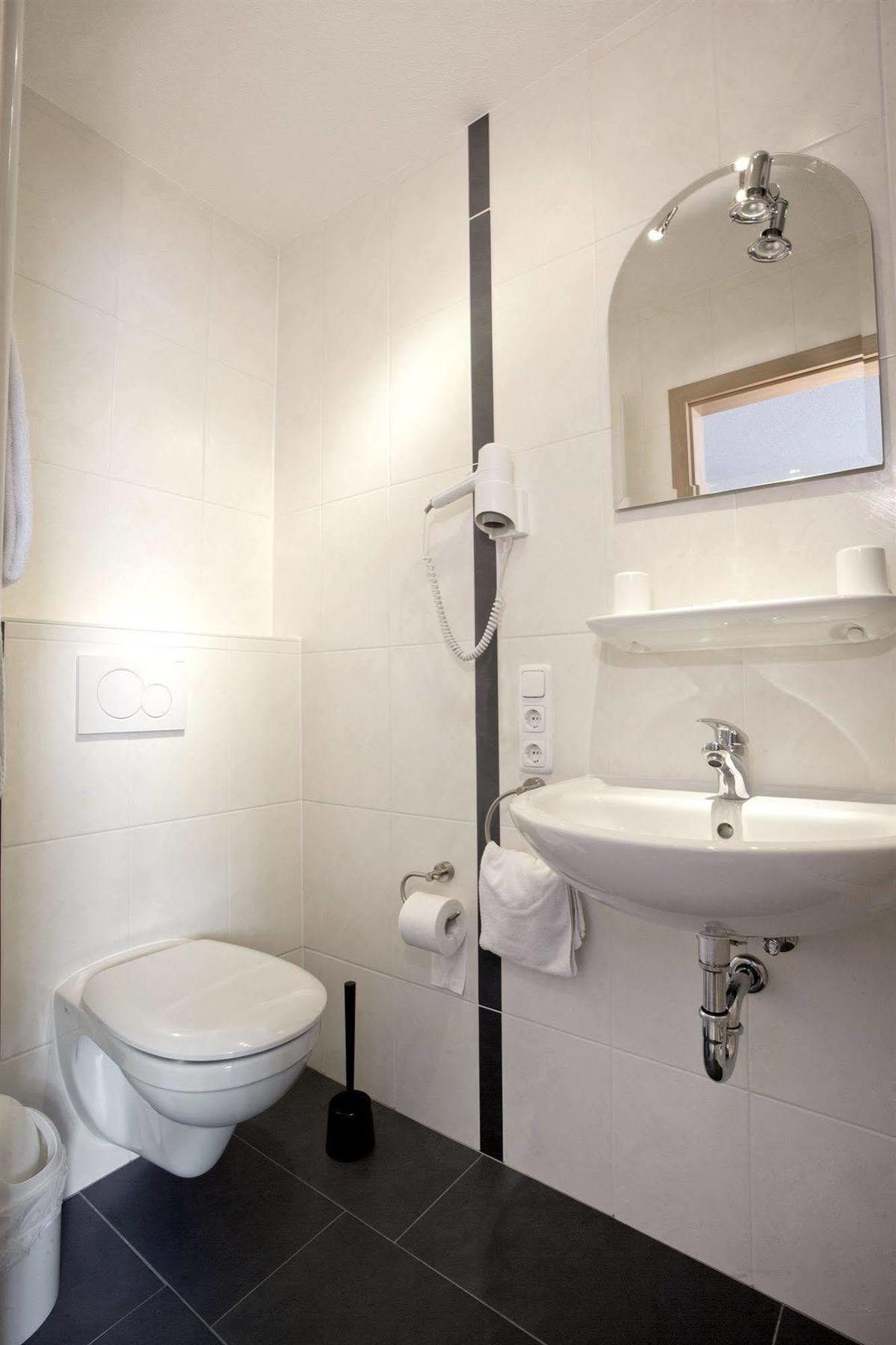 Haus Hubertus Hotel Winterspelt Kültér fotó